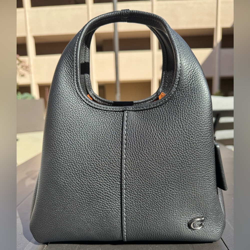 Coach Black Lana 23